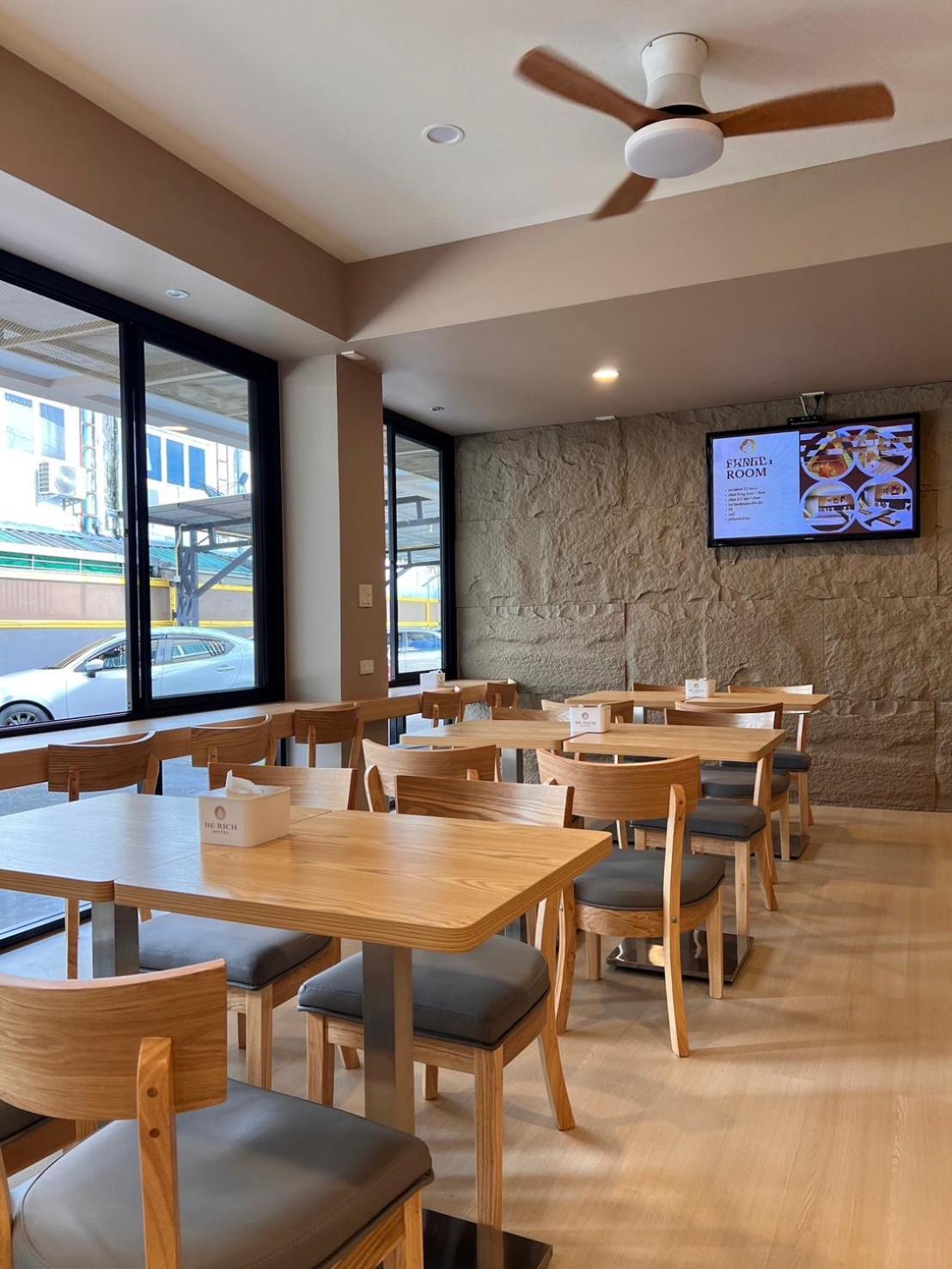 Berich Hotel Tak Bagian luar foto