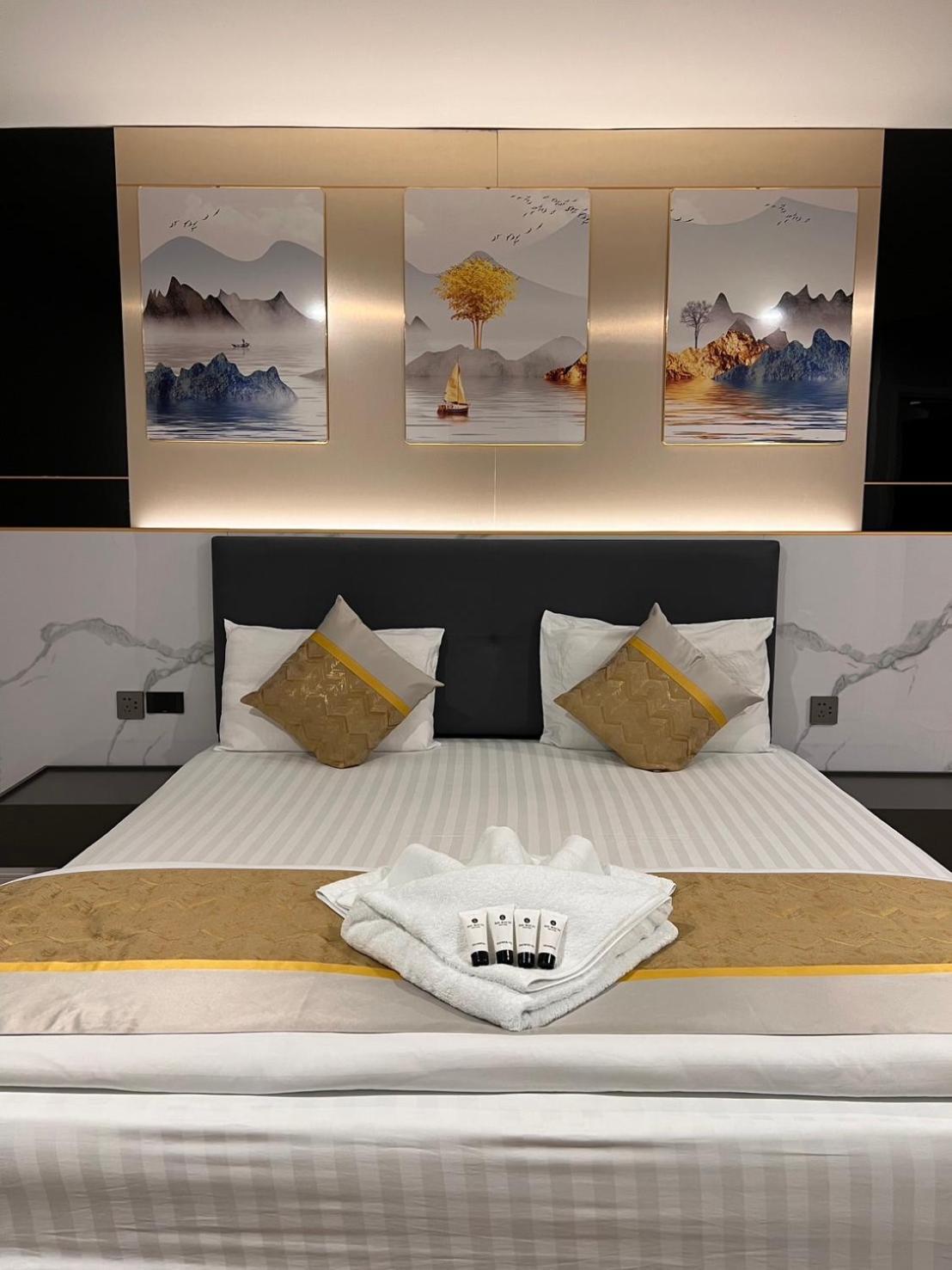 Berich Hotel Tak Bagian luar foto