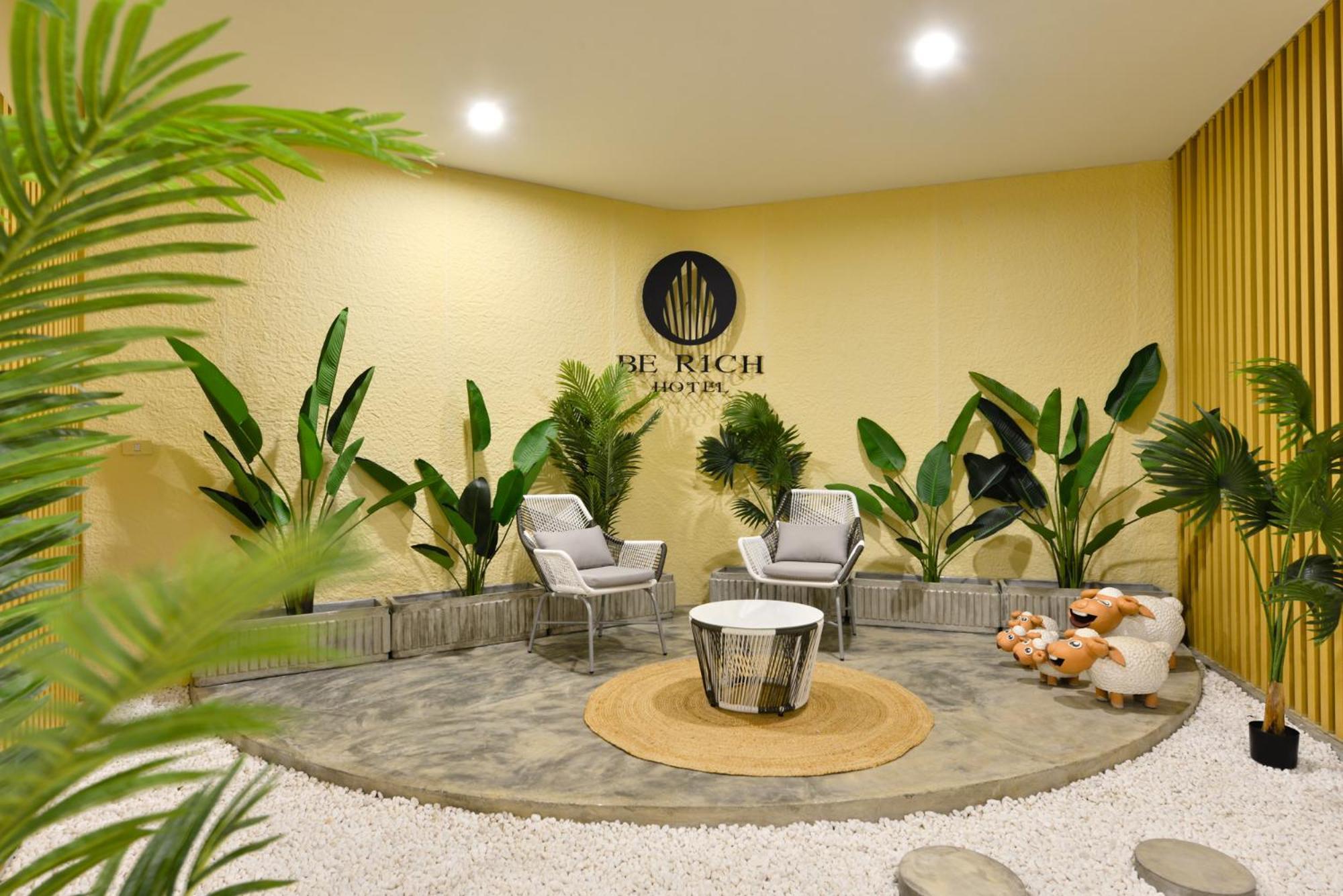 Berich Hotel Tak Bagian luar foto