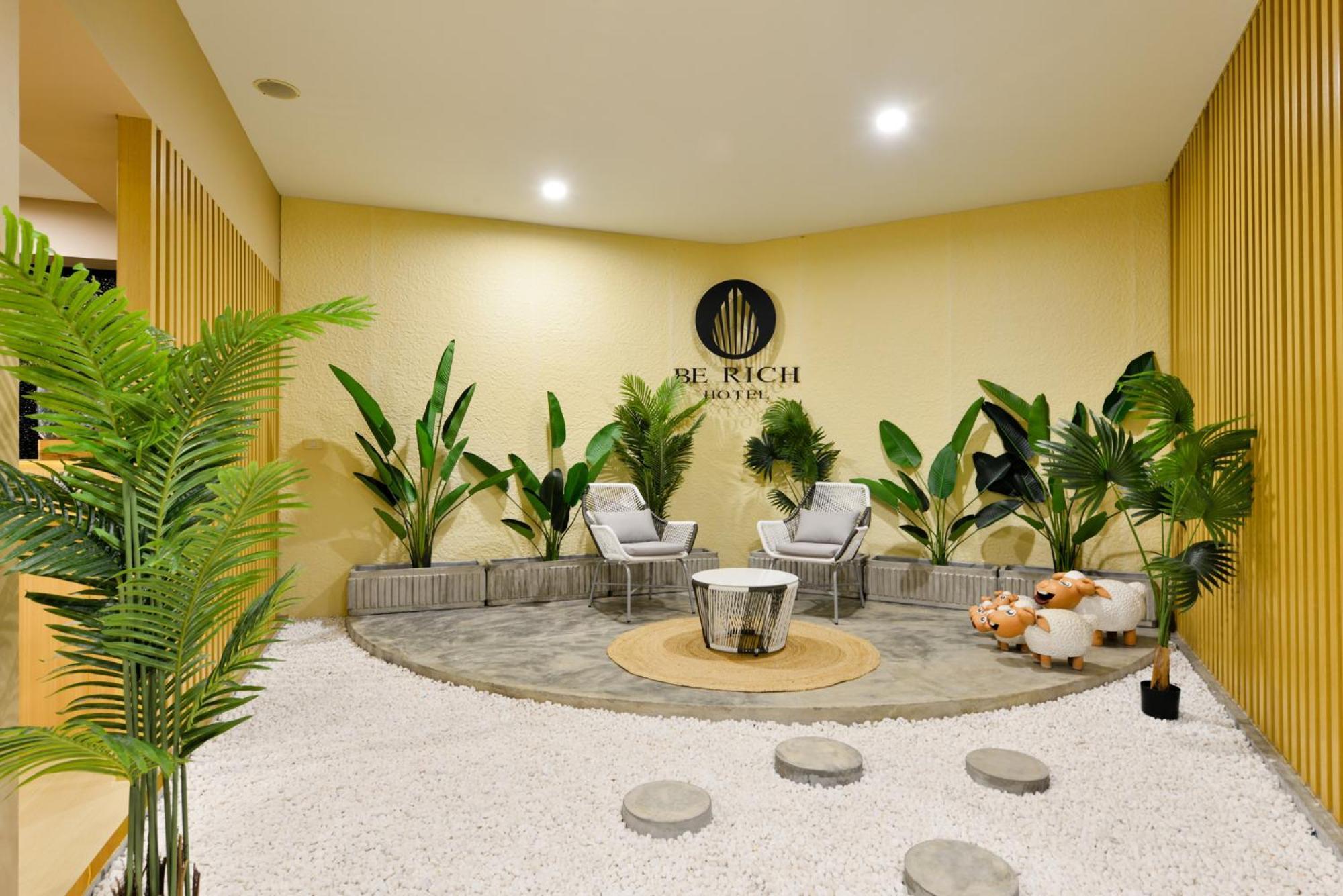 Berich Hotel Tak Bagian luar foto