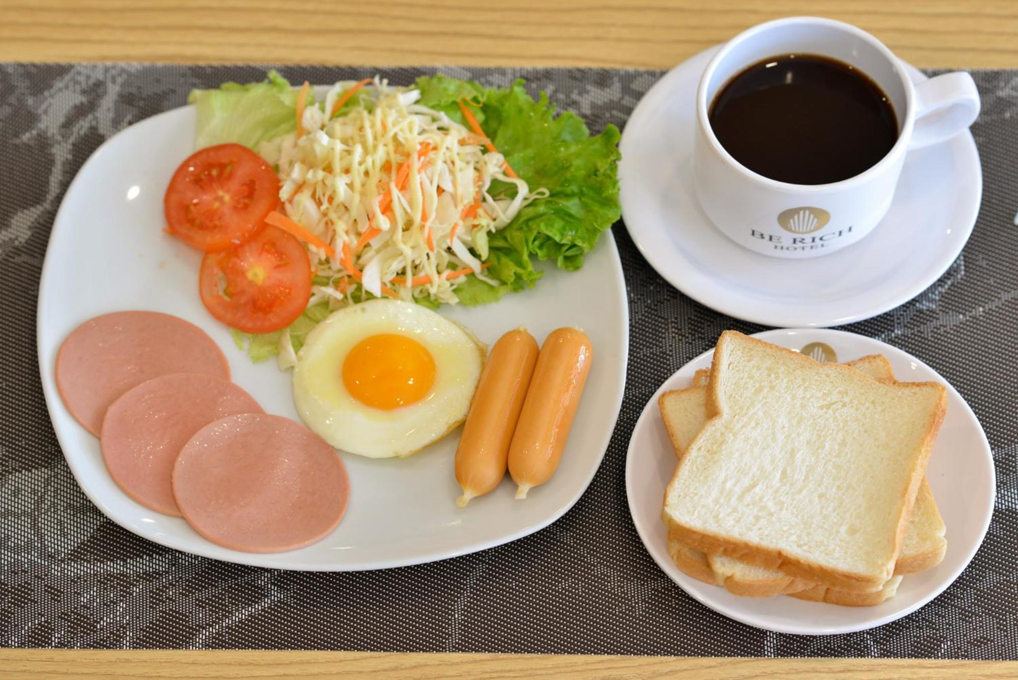 Berich Hotel Tak Bagian luar foto