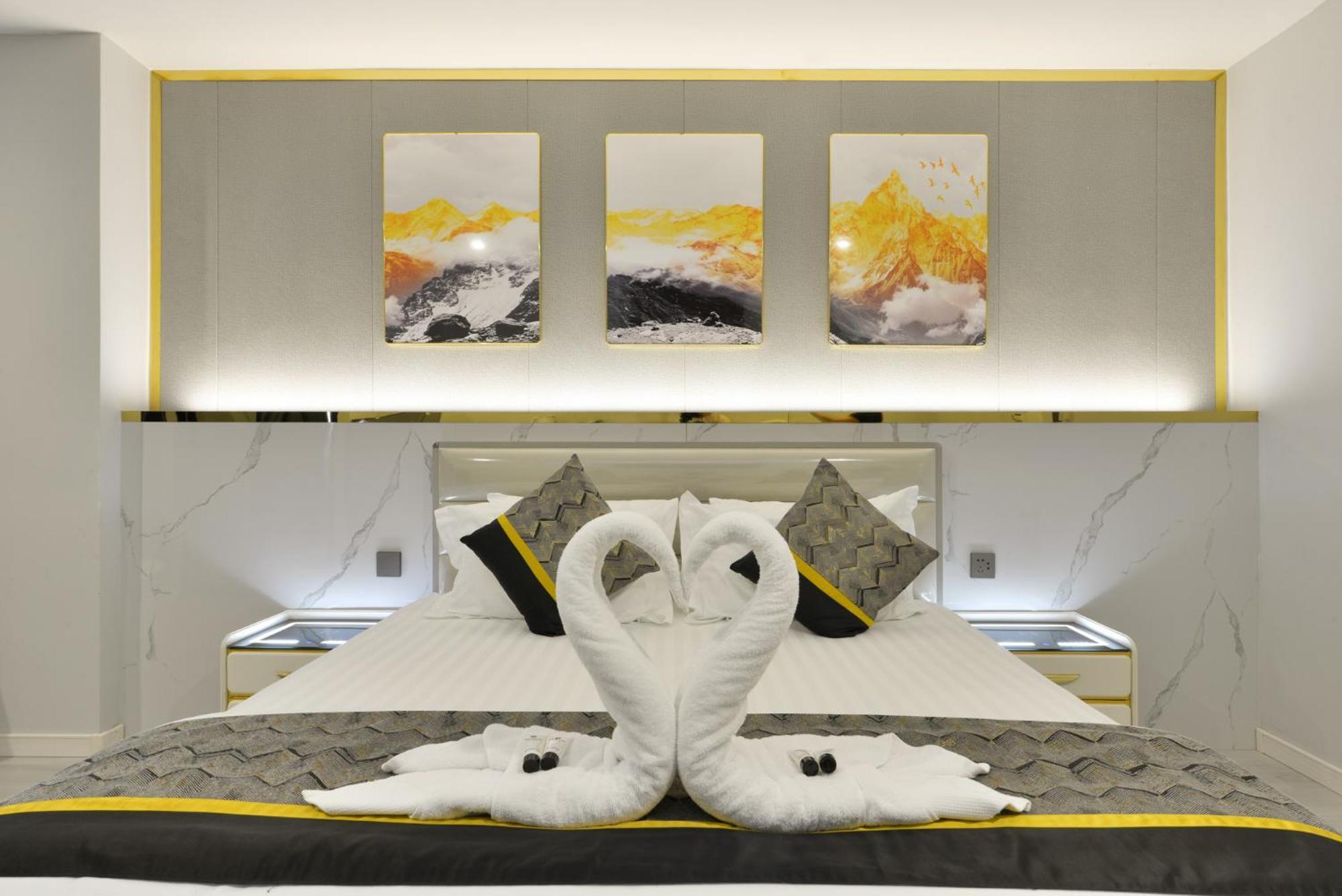 Berich Hotel Tak Bagian luar foto